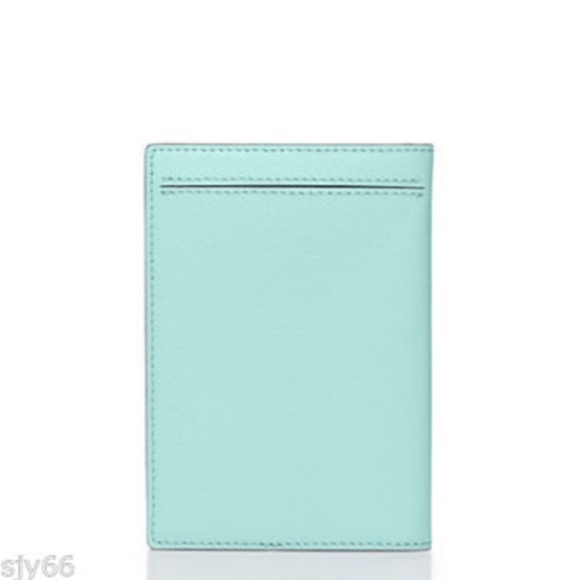 Kate Spade Passport Holder RARE! Hydrangea NWT! - Picture 6 of 6